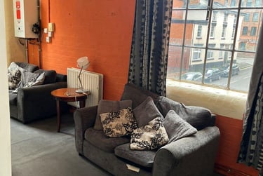 4 bed flat, Russell Street, Radford, Nottingham, NG74FL - Image 2