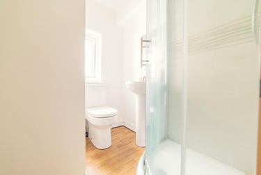 6 bed house, Talworth Street, Plasnewydd, Cardiff, CF243EH - Image 10