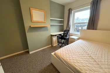 6 bed house, Talworth Street, Plasnewydd, Cardiff, CF243EH - Image 2