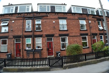 3 bed house, Winfield Terrace, Woodhouse, Leeds, LS29BD - Image 1