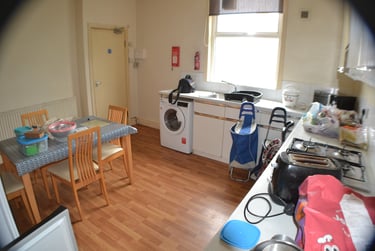 4 bed house, Winfield Place, Woodhouse, Leeds, LS29BE - Image 5