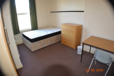 4 bed house, Winfield Place, Woodhouse, Leeds, LS29BE - Image 6