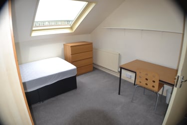 4 bed house, Winfield Place, Woodhouse, Leeds, LS29BE - Image 11