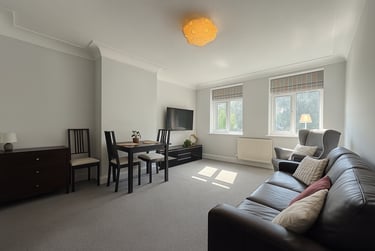 3 bed flat, Stonegate Road, Meanwood, Leeds, LS64PU - Image 1