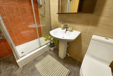 1 bed studio, West End House Legrams Lane, Manningham, Bradford, BD71NH - Image 4