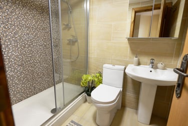 1 bed studio, Legrams Mill, Manningham, Bradford, BD71NH - Image 5