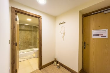 1 bed studio, Legrams Mill, Manningham, Bradford, BD71NH - Image 4