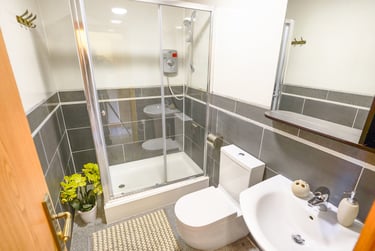 1 bed studio, West End House Legrams Lane, Manningham, Bradford, BD71NH - Image 4