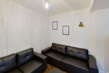 6 bed house, Salisbury Street, Beeston, Nottingham, NG92EQ - Image 2