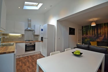 5 bed house, Salisbury Street, Beeston, Nottingham, NG92EQ - Image 3