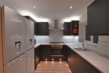 6 bed house, Sneinton Boulevard, Sneinton, Nottingham, NG24FD - Image 3