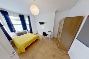 4 bed house, Wilford Crescent East, The Meadows, Nottingham, NG22EA - Image 4