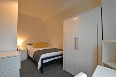 6 bed house, Sneinton Boulevard, Sneinton, Nottingham, NG24FD - Image 4