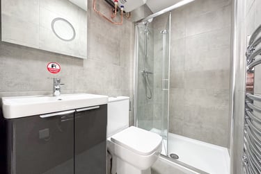 10 bed house, Greengate, Wembley, London, UB60QJ - Image 3