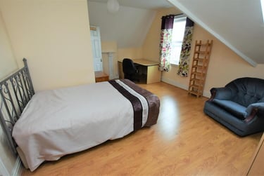 4 bed house, Station Road, Harborne, Birmingham, B179LX - Image 6