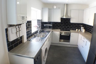 5 bed house, Standish Road, Fallowfield, Manchester, M146NP - Image 3