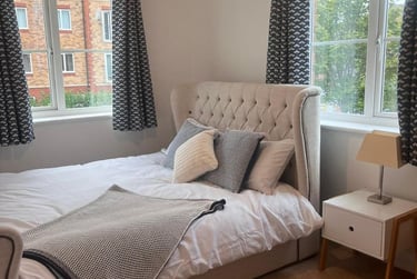 2 bed flat, Henry Bird Way, Southbridge, Northampton, NN48GB - Image 2