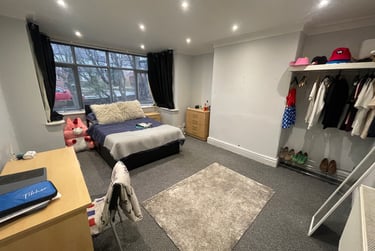 5 bed house, Dennistead Crescent, Headingley, Leeds, LS63PU - Image 2