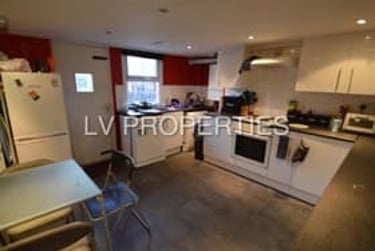 5 bed house, Headingley Mount, Headingley, Leeds, LS63EL - Image 1