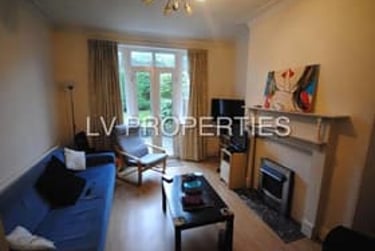4 bed house, St. Chads View, Headingley, Leeds, LS63PE - Image 1