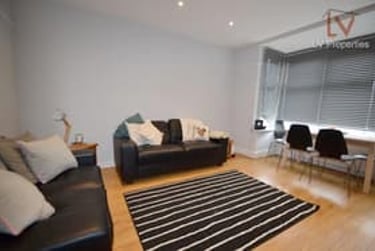4 bed house, Estcourt Avenue, Headingley, Leeds, LS63ET - Image 1