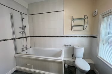 3 bed flat, Church Wood Avenue, Headingley, Leeds, LS165LF - Image 2