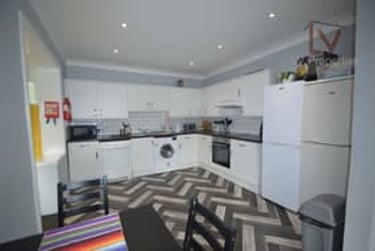 4 bed house, Langdale Avenue, Headingley, Leeds, LS63HA - Image 1