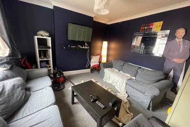 5 bed house, Ash Crescent, Headingley, Leeds, LS63LE - Image 1