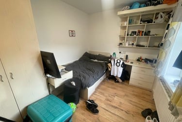 7 bed house, Langdale Gardens, Headingley, Leeds, LS63HB - Image 2