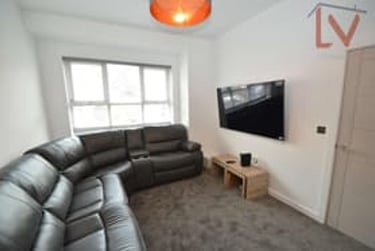 4 bed house, Hartley Avenue, Woodhouse, Leeds, LS62LW - Image 3