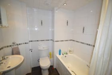 12 bed house, Midland Road, Hyde Park, Leeds, LS61BQ - Image 3