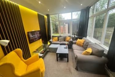 4 bed house, Ash Road, Headingley, Leeds, LS63JJ - Image 1