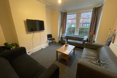 7 bed house, Headingley Avenue, Headingley, Leeds, LS63ER - Image 2