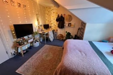 7 bed house, Manor Drive, Hyde Park, Leeds, LS61DE - Image 3