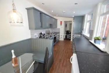 5 bed house, Rochester Terrace, Headingley, Leeds, LS63DF - Image 2