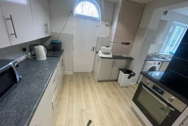 7 bed house, Langdale Gardens, Headingley, Leeds, LS63HB - Image 11