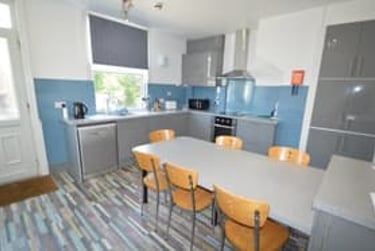 6 bed house, Headingley Mount, Headingley, Leeds, LS63EL - Image 1