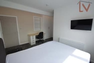 4 bed house, Hartley Avenue, Woodhouse, Leeds, LS62LW - Image 11