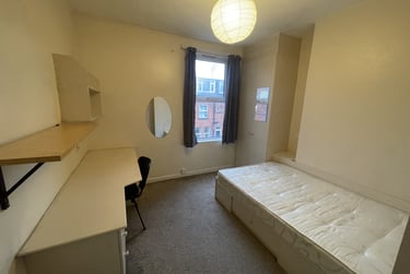 9 bed house, Estcourt Terrace, Headingley, Leeds, LS63EX - Image 12