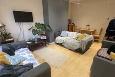 7 bed house, Ash Road, Headingley, Leeds, LS63EZ - Image 1