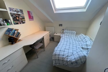 4 bed flat, Winston Gardens, Headingley, Leeds, LS63LA - Image 13