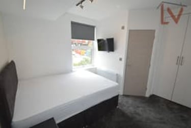 4 bed house, Hartley Avenue, Woodhouse, Leeds, LS62LW - Image 15