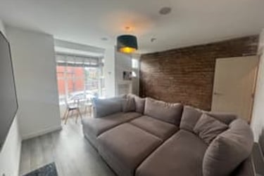 4 bed house, Burchett Terrace, Woodhouse, Leeds, LS62LR - Image 15