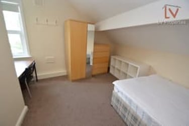 5 bed flat, Cardigan Road, Hyde Park, Leeds, LS61LU - Image 3