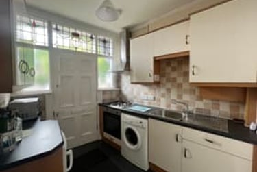 1 bed house, Cardigan Road, Hyde Park, Leeds, LS61LU - Image 1