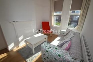 3 bed house, Ash Road, Kirkstall, Leeds, LS63HD - Image 3