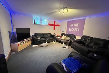 10 bed house, Regent Park Avenue, Hyde Park, Leeds, LS62AU - Image 1