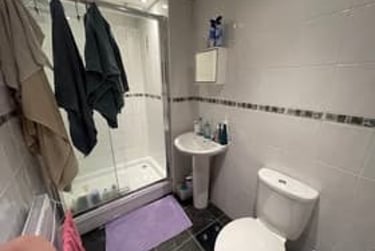 5 bed flat, Kirkstall Lane, Headingley, Leeds, LS63EJ - Image 5