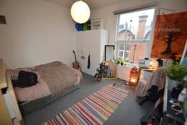 3 bed house, School View, Hyde Park, Leeds, LS61EN - Image 4