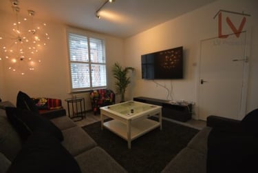 6 bed house, Quarry Mount Terrace, Woodhouse, Leeds, LS62JG - Image 4